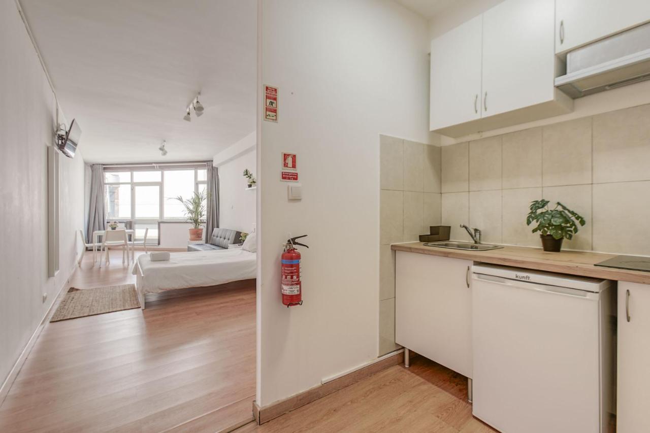 Travel & Live Aliados Apartment Porto Bagian luar foto