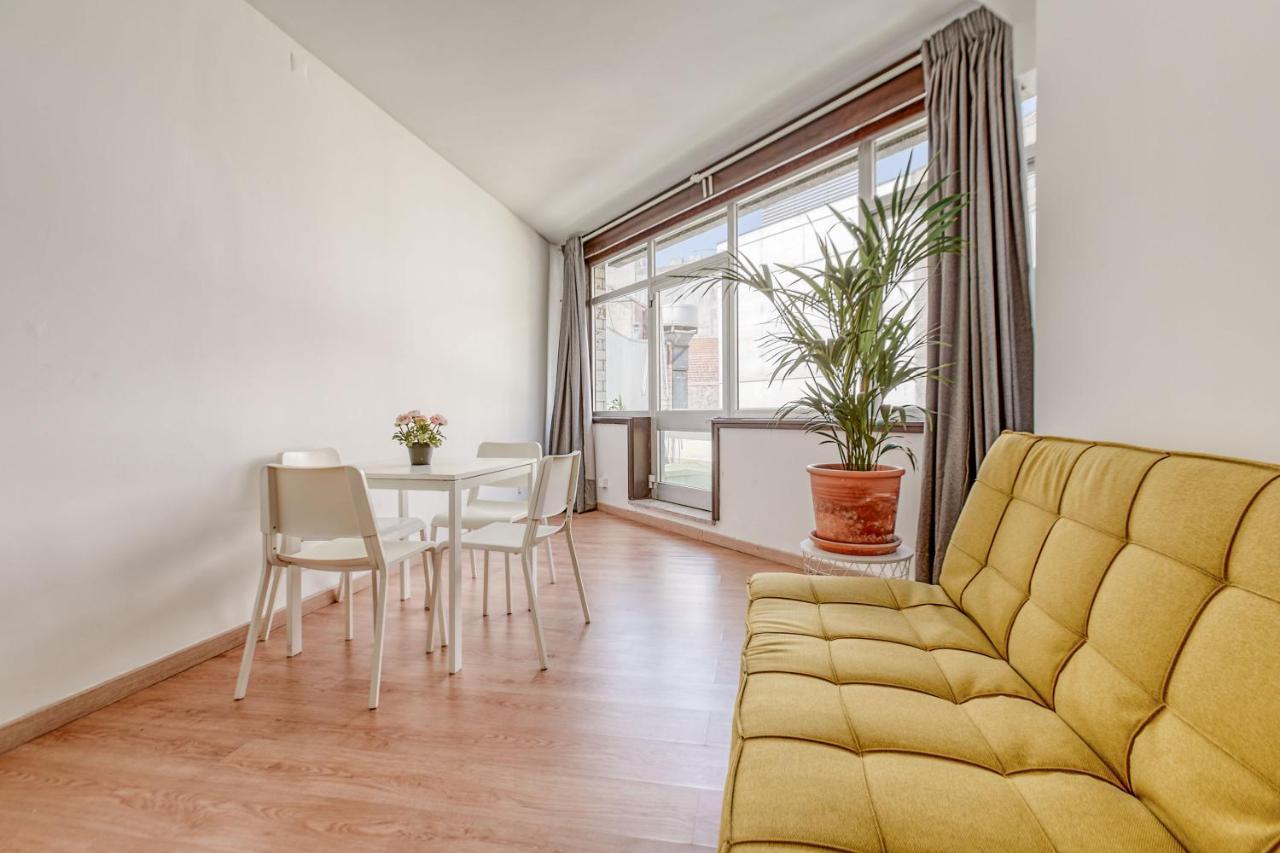 Travel & Live Aliados Apartment Porto Bagian luar foto