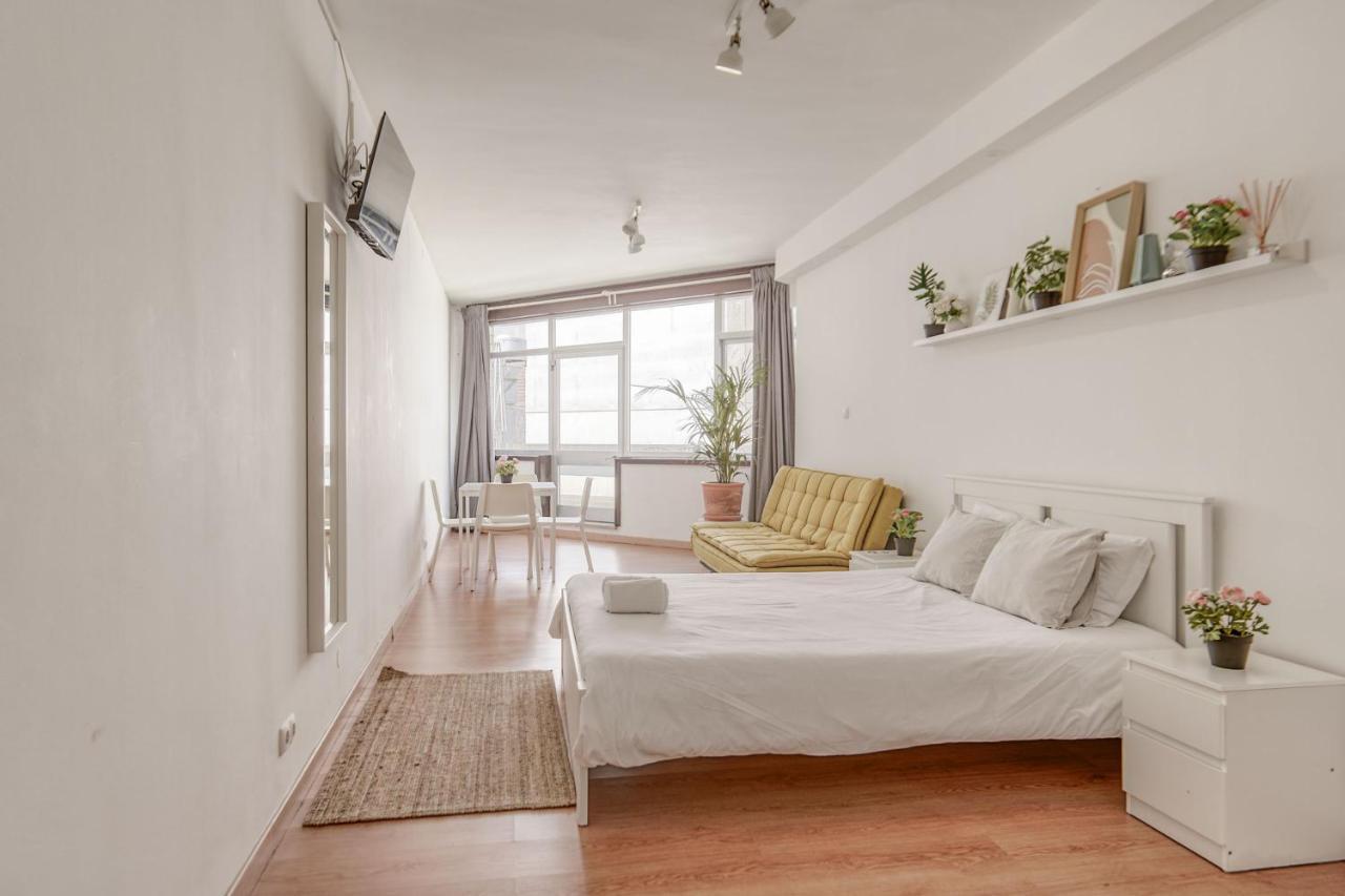 Travel & Live Aliados Apartment Porto Bagian luar foto