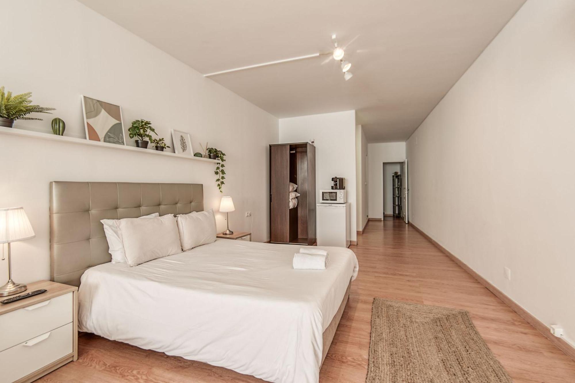 Travel & Live Aliados Apartment Porto Bagian luar foto