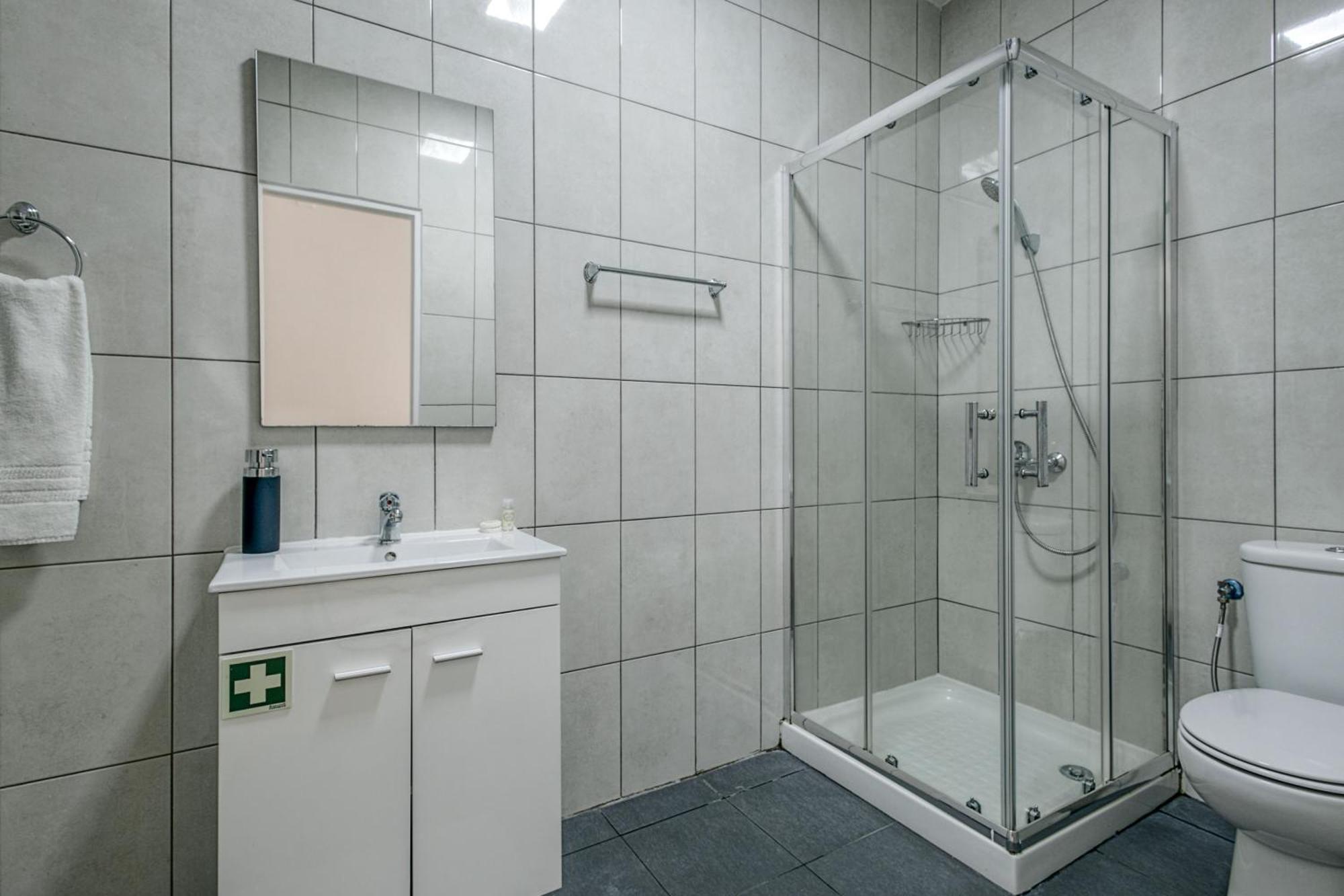 Travel & Live Aliados Apartment Porto Ruang foto
